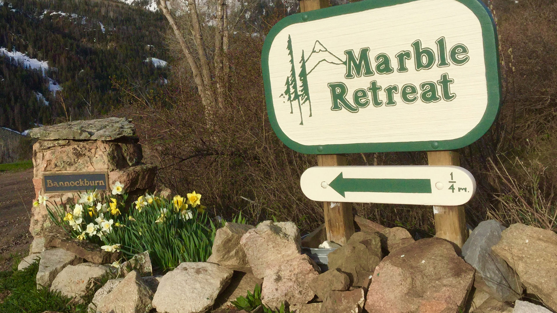 Marble Retreat Sign for Center